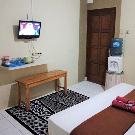 Penginapan Rudi Syariah Bantul Exterior photo